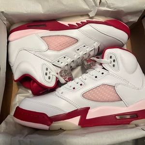 White red and pink retro 5 Jordan’s never worn still in box